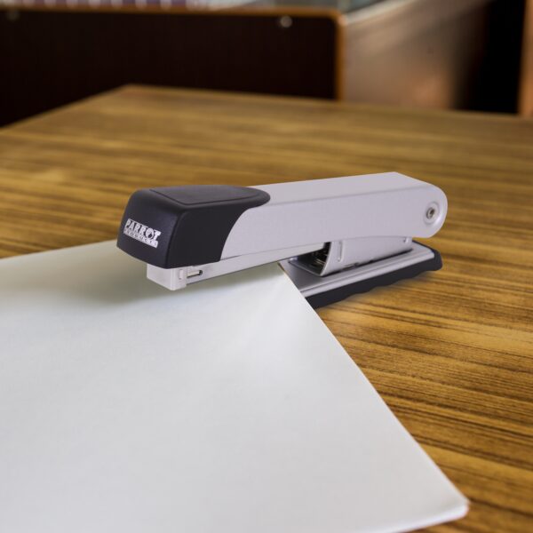 Parrot Desktop Steel Staplers Silver 20 Pack